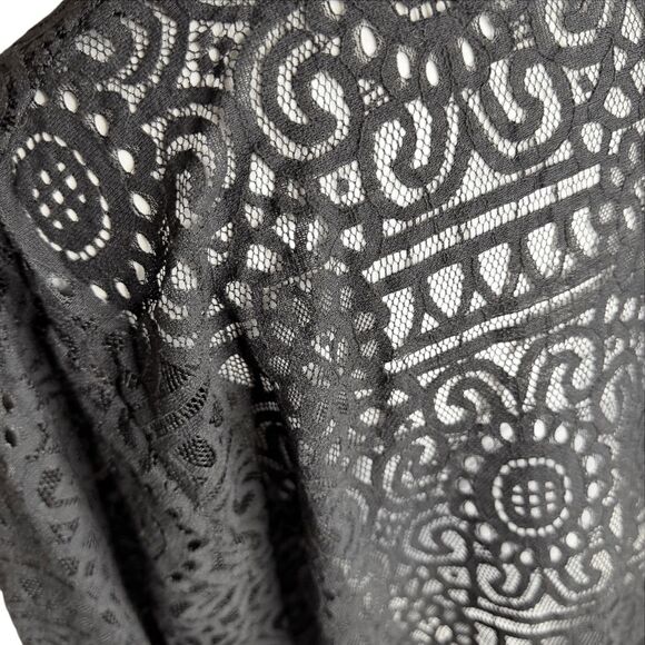 Torrid womens top 5 5x black lace and crinkle elbow length sleeve - Picture 5 of 10